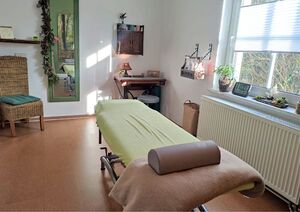 Behandlungsraum Wald 2 Behandlungsraum Wald 2…